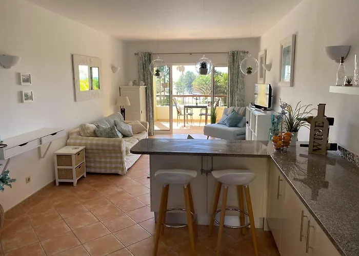 Lovely One Bedroom In Clube Ria